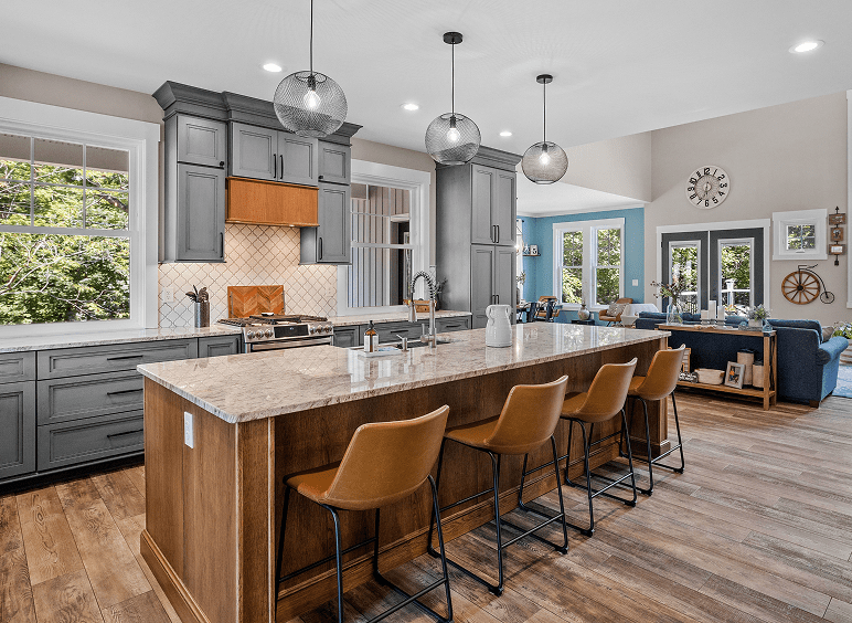 Spacious kitchen with pendant lights